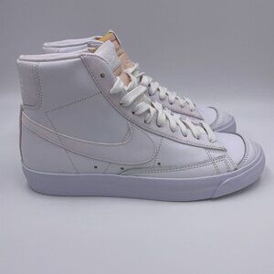 Nike Blazer Mid ' 77 White Womens Shoes